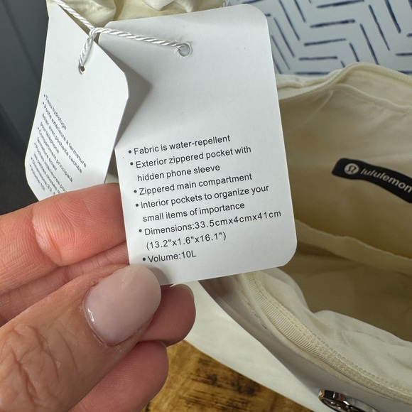 NWT Lululemon Inspired City Nylon Ivory Shoulder Tote Bag 4L - Picture 6 of 6